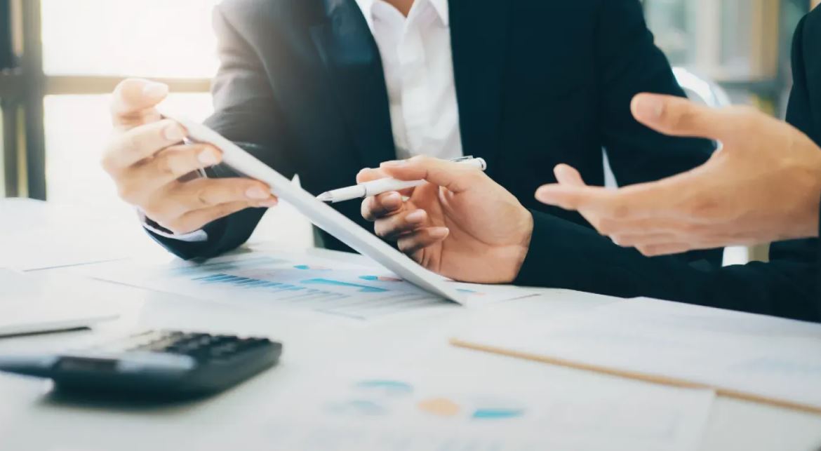 A Comprehensive Guide To Select The Right NEET Study Material