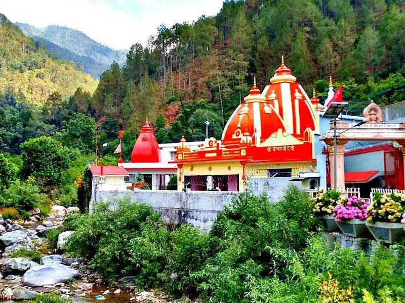 Discovering Neem Karoli Baba: Kainchi Dham Ashram Photos, Wallpapers, and Images of a Spiritual Legend