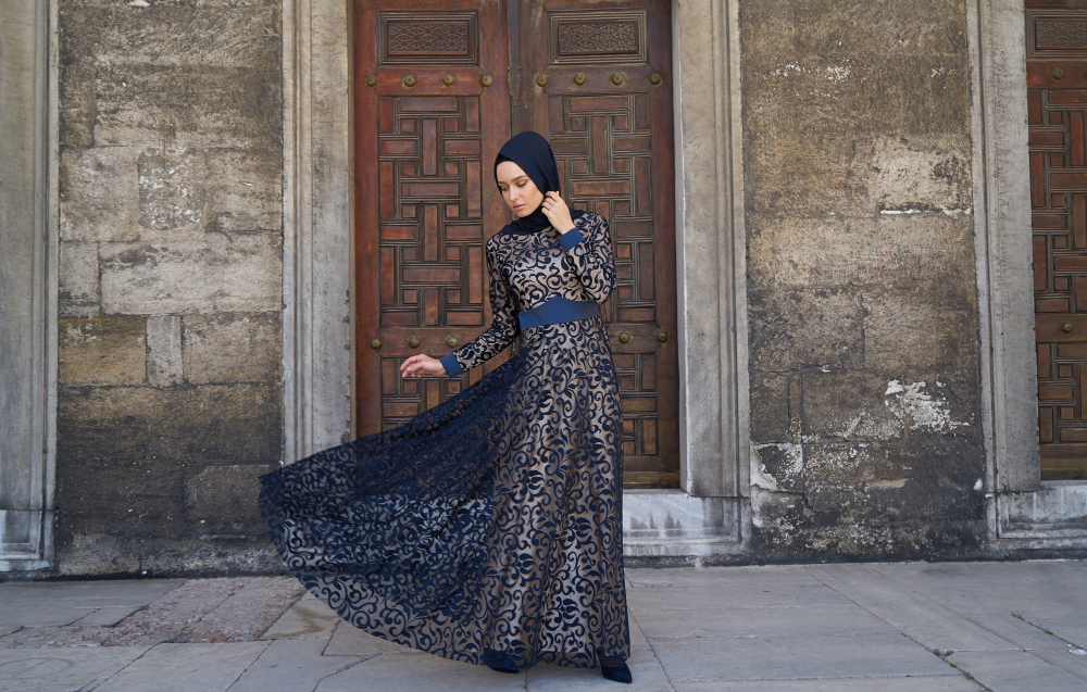 How to Look Gorgeous with an Abaya: Simple Tips for a Stunning Style