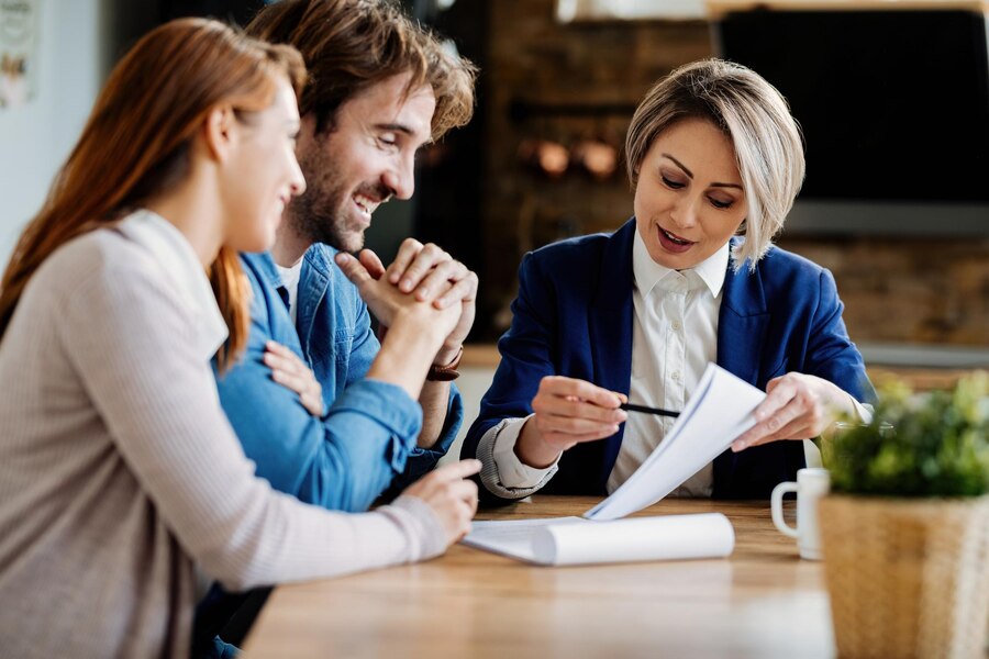 Maximizing Profitability with Expert Financial Controller Services
