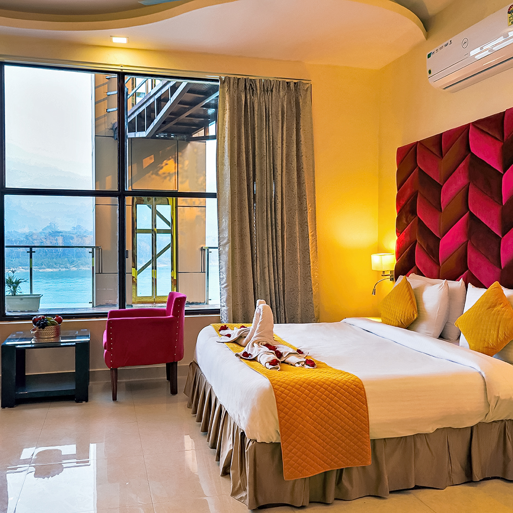 Family Room With Ganga View in Rishikesh- The Neeraj Nature Cure
