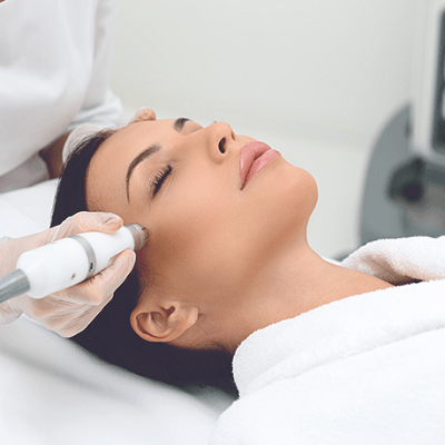 Pico Laser vs. Traditional Laser: Why This Advanced Treatment is a Game-Changer