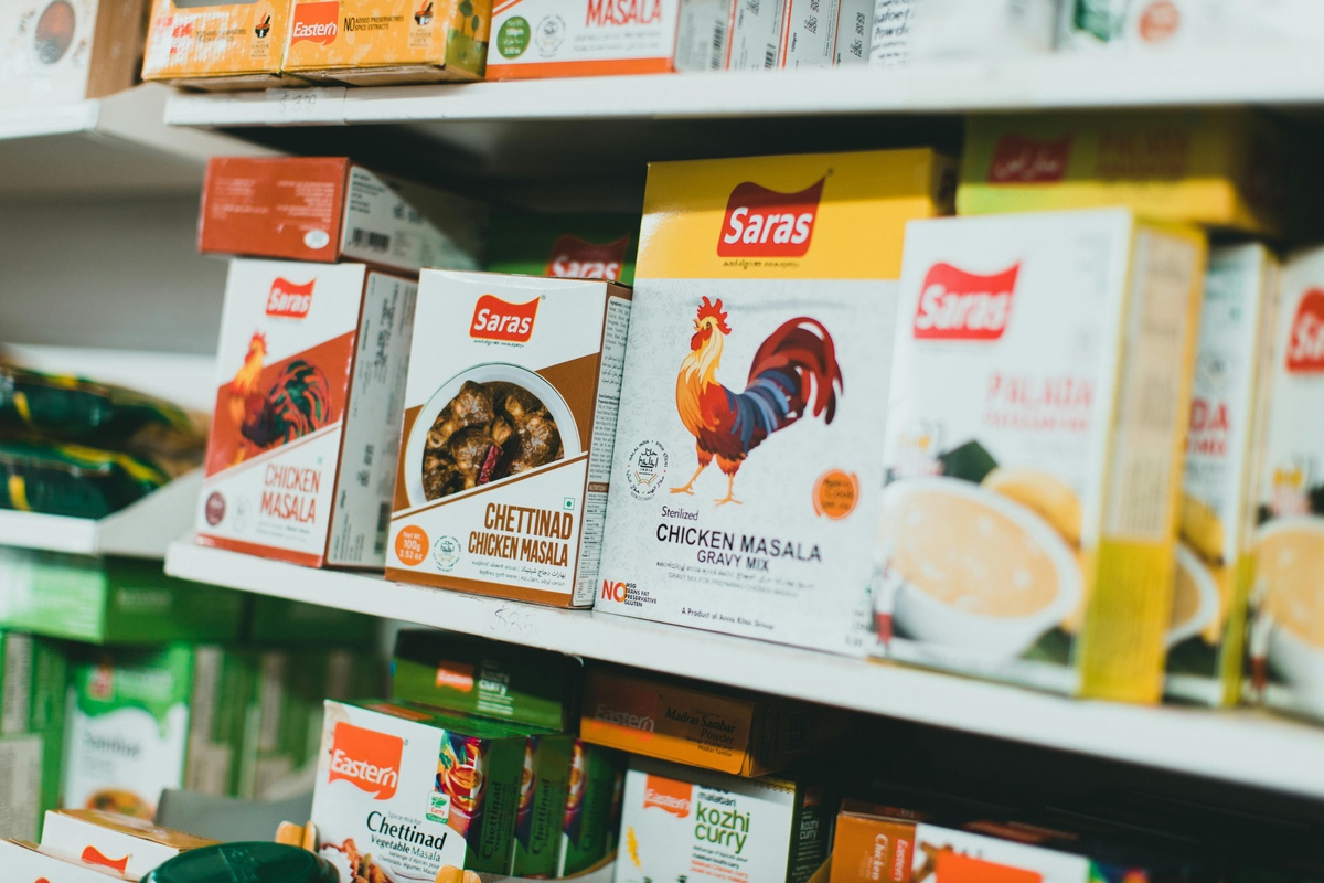 Feeding the Future: Trends and Growth in the Global Pet Food Market