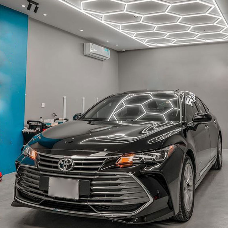 What is the hardest car color to maintain?