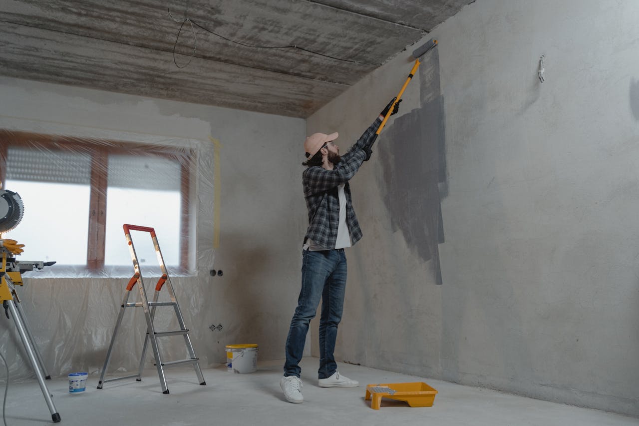 House Gutting vs. Partial Renovation: Which Is Right for You?