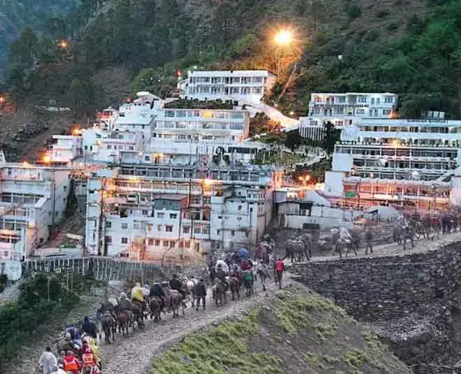 Patnitop tour packages: Discover the heaven on earth in the hills.