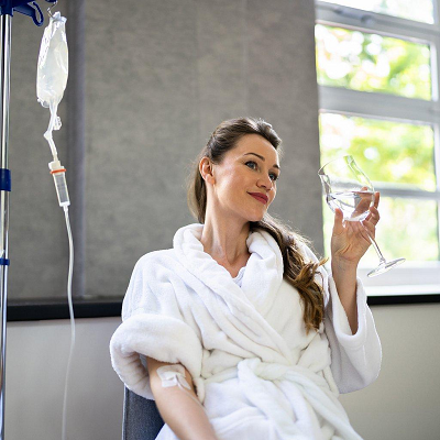 A Deep Dive into IV Therapy Options Available in Dubai