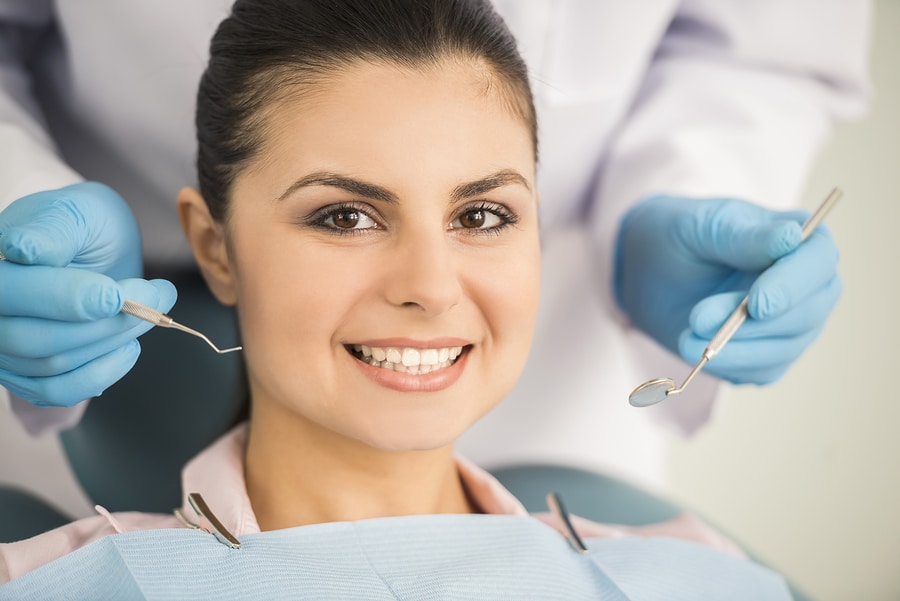 Revealing the Process Behind the Iconic Hollywood Smile Makeover