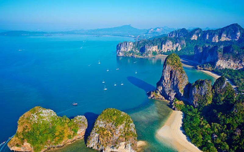 Exploring Thai Islands: The Ultimate Comparison of Phuket, Koh Samui, and Krabi