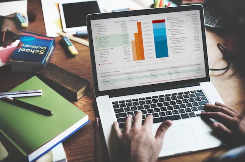 How Can Data Entry Specialists Improve Your Customer Relationship?