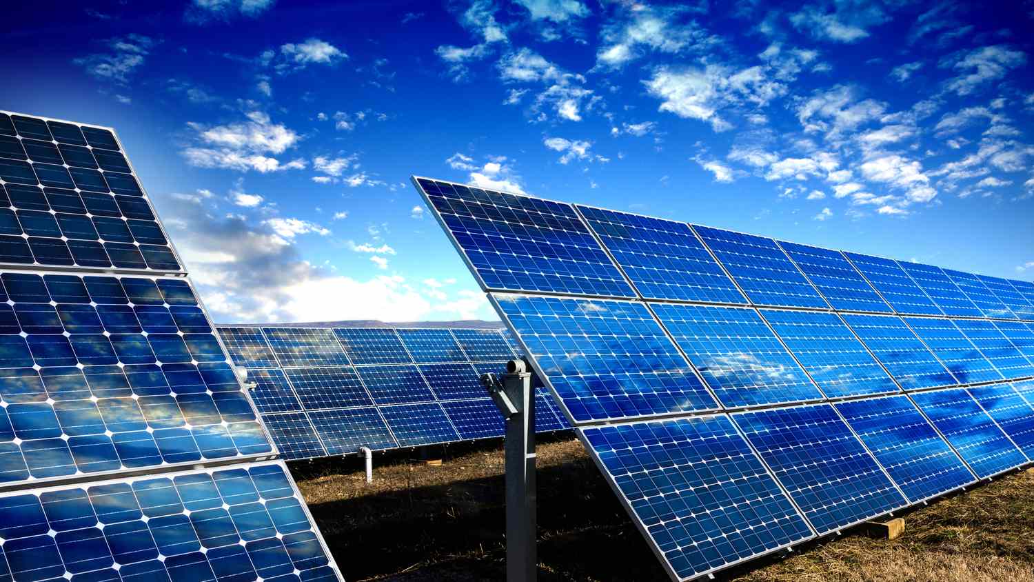 Affordable and High-Quality Solar Solutions from Distributors in Lucknow