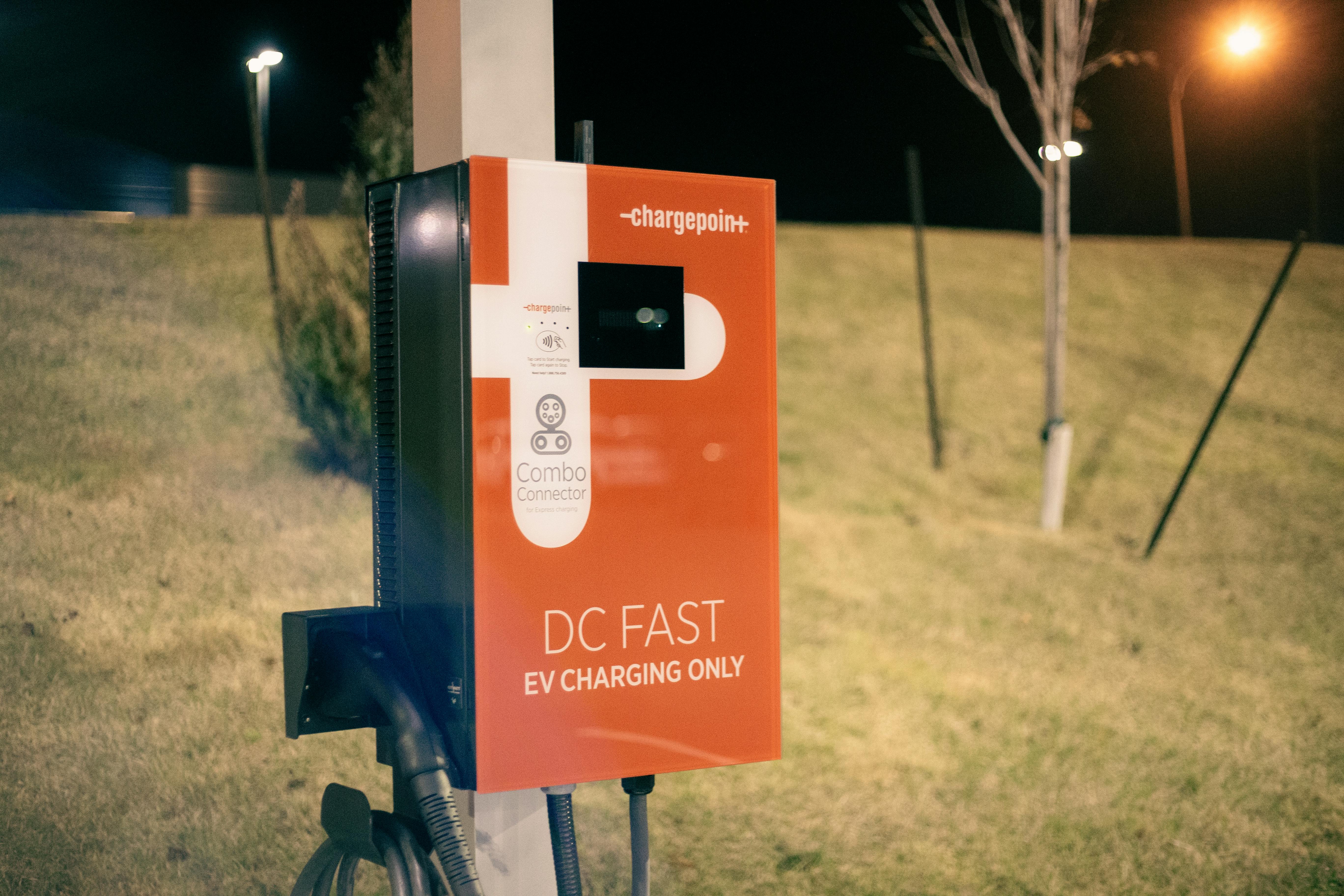 Electric Bus Charging Infrastructure Market: A Look at Trends, Growth, and Projections for 2024-2030