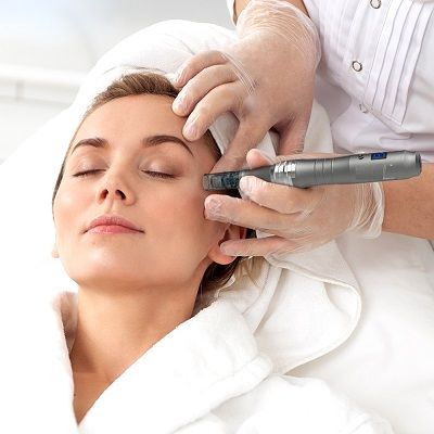 How Fractional RF Microneedling Helps Repair Skin Damage in Dubai