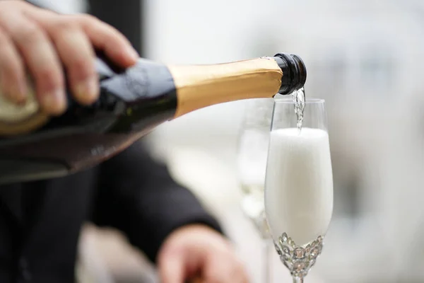 Top 10 Occasions to Celebrate with Sparkling Wine