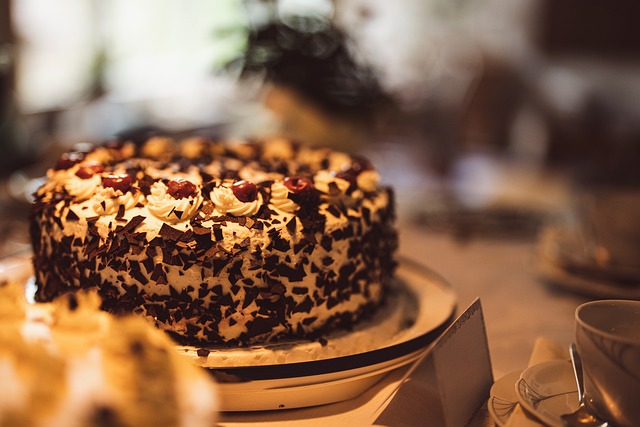 The Best Cake Flavors for a Stunning Birthday Cake: Expert Picks