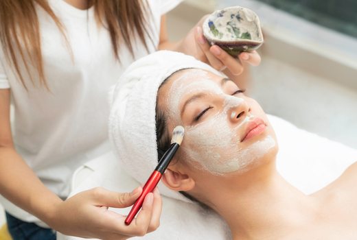 How Deep Cleansing Facials Can Improve Skin Health