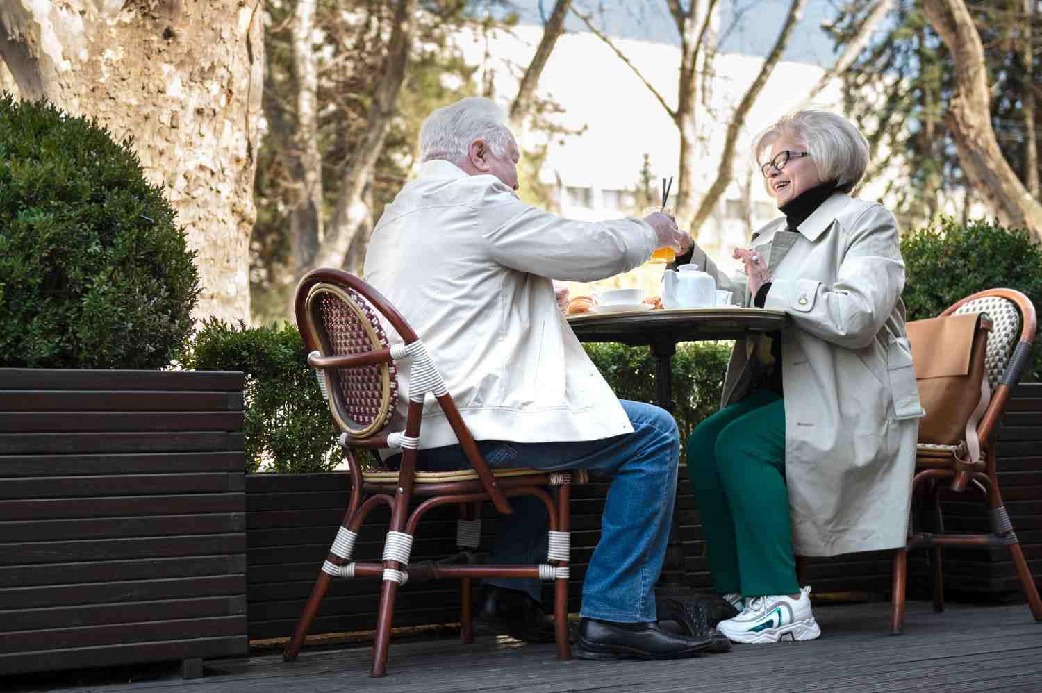 Top 10 Benefits of Modern Senior Living for Active Adults