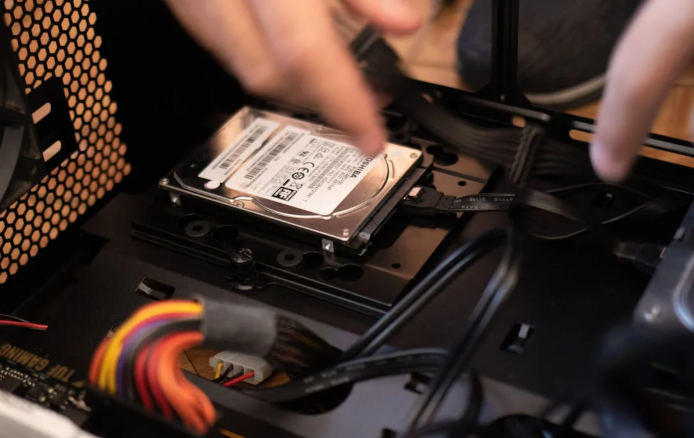How Internal Components Work Together to Power Your Computer