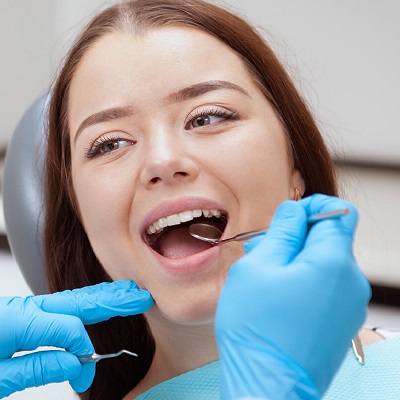 Why Composite Fillings Are Ideal for Those Seeking Cosmetic Dental Solutions in Dubai