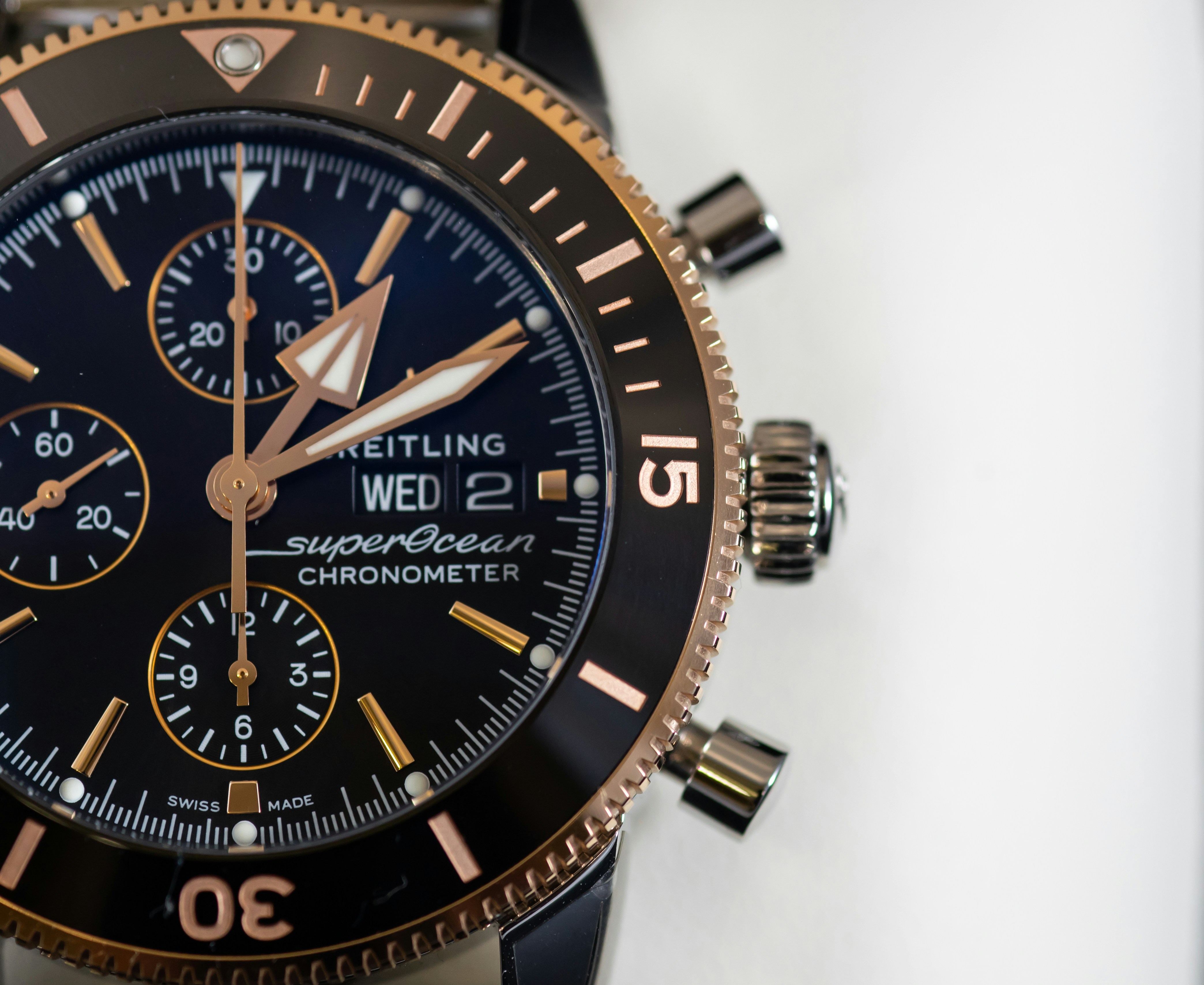 How to Choose the Perfect Luxury Watch Online for Every Occasion