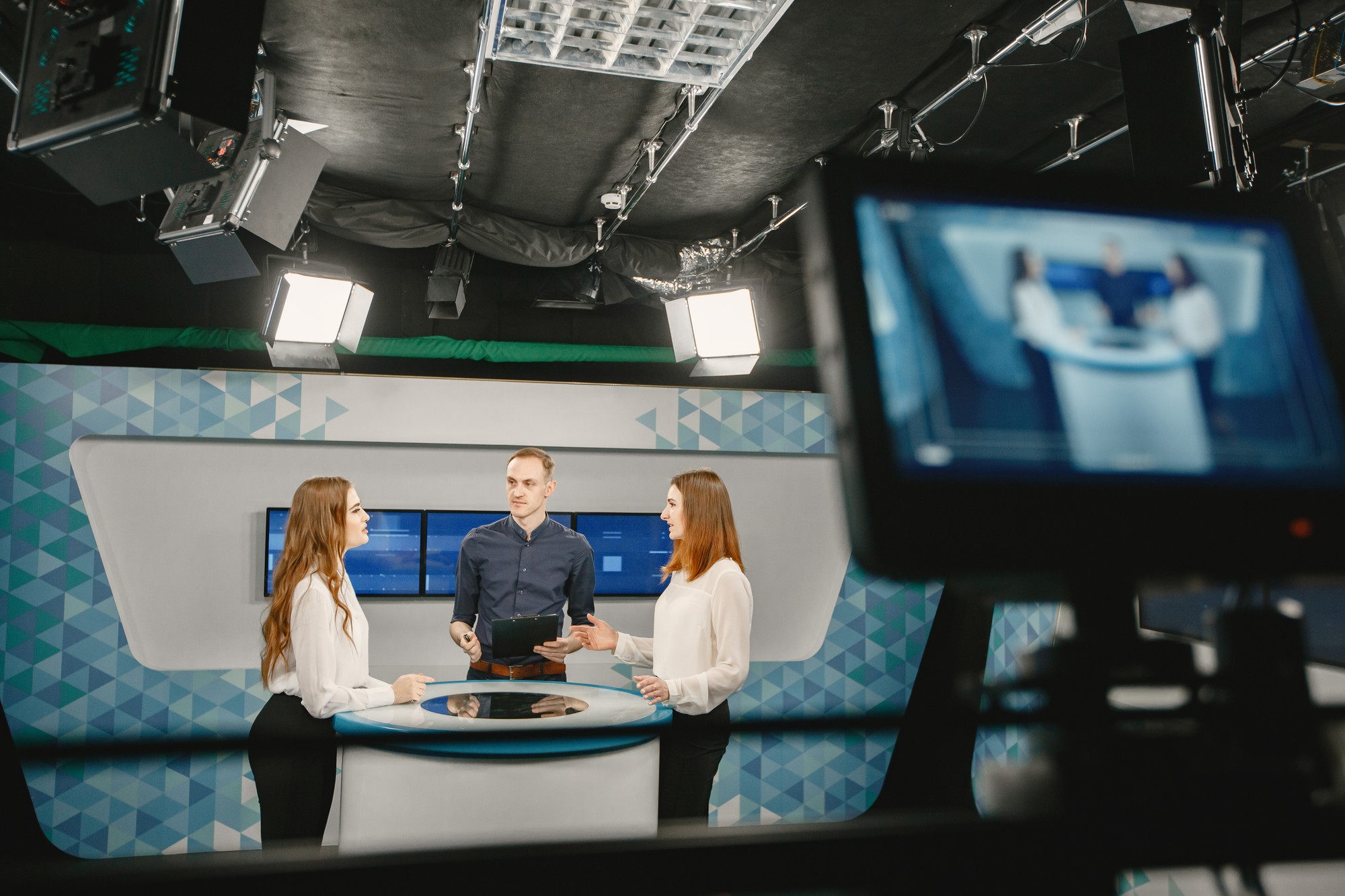 What to Expect from Your AV Solution Provider in UAE: Services and Expertise