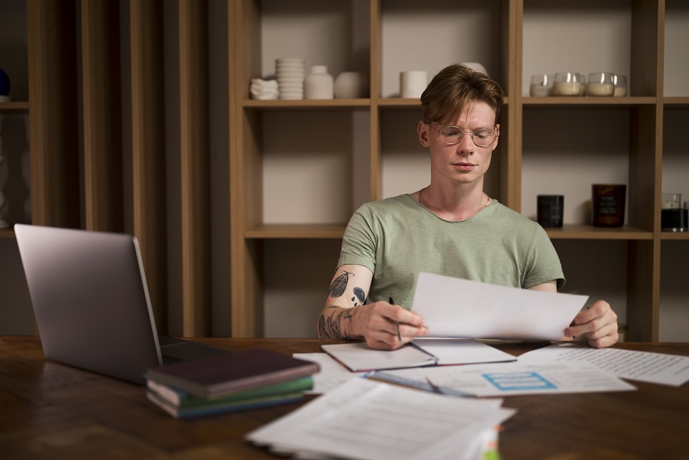 How Online British Dissertation Help Can Boost Your Academic Success
