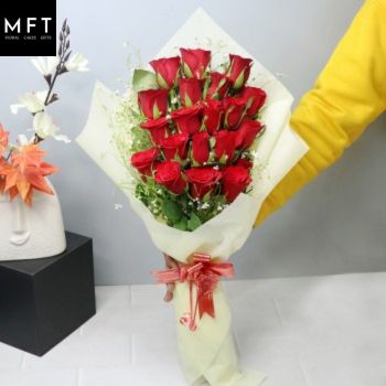 Flower Delivery in Hyderabad: Brightening Lives with Blooms