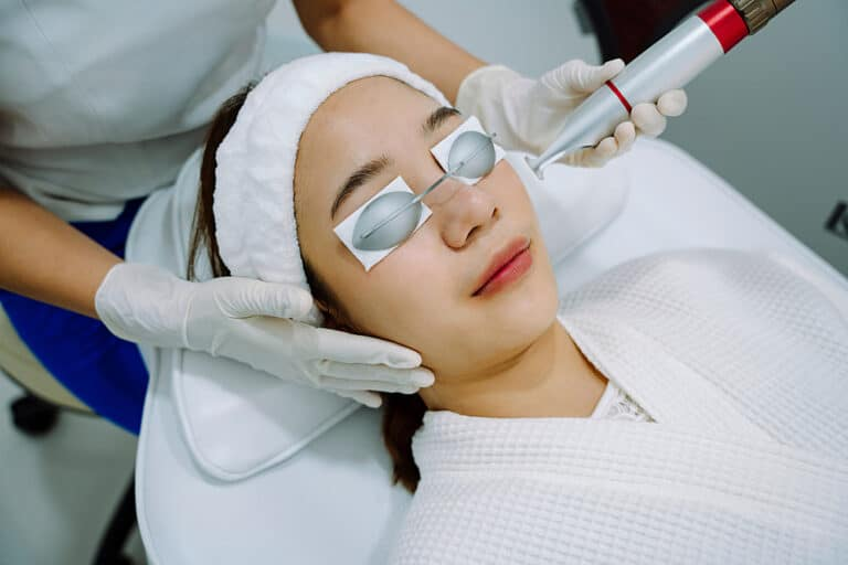 The Science Behind Pico Laser: Why It’s Gaining Popularity in Dubai