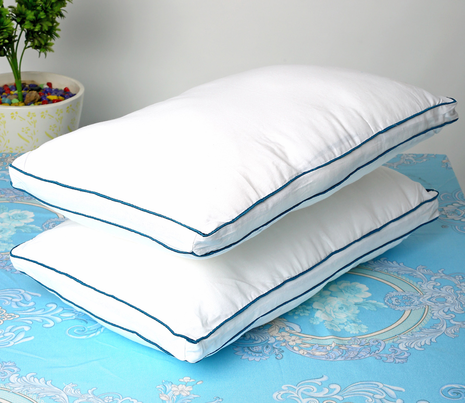 What Is the Best Pillow for Neck Pain | Wooden Street