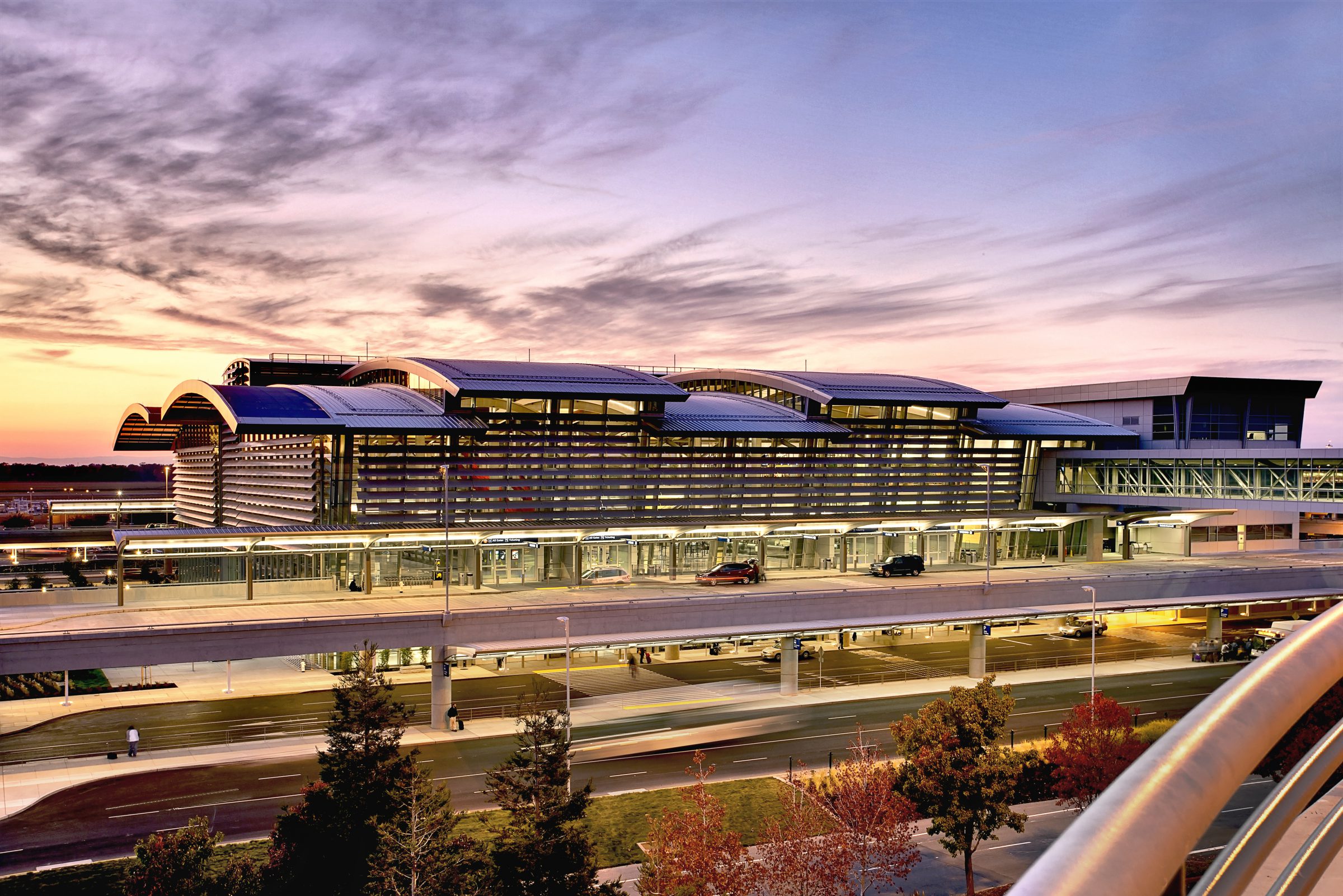 Sacramento International Airport phone number: