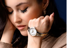 Top Women's Watches: A Modern Style Guide