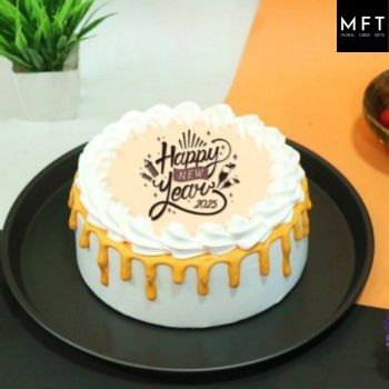 Celebrate with Sweetness: A Guide to the Perfect New Year Cake