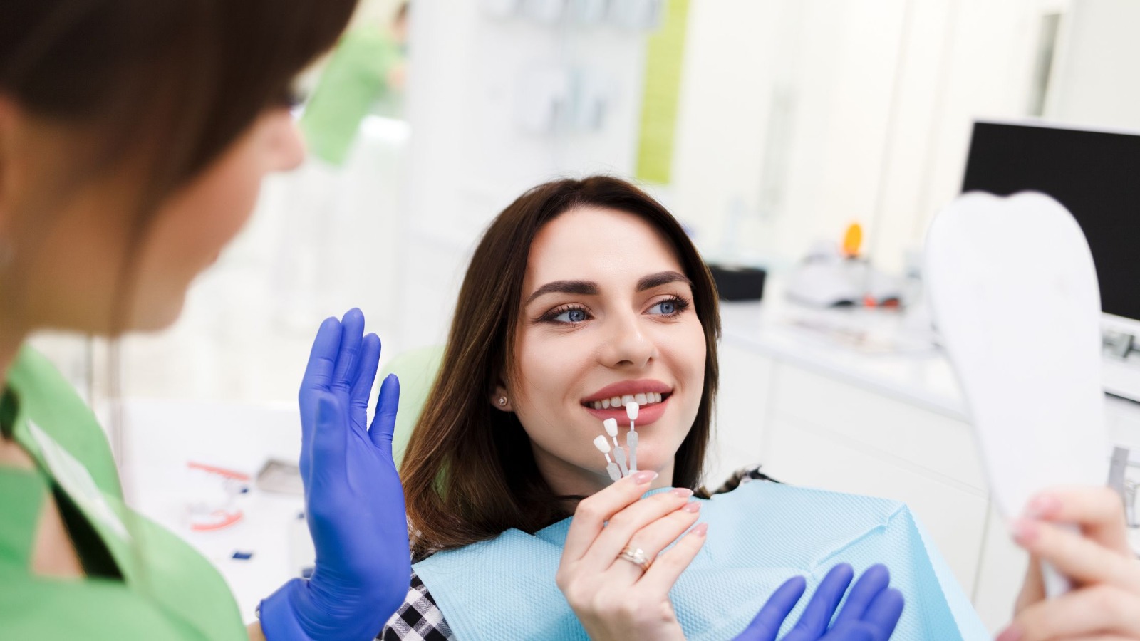 Perfect Teeth and Dental Veneers: The Path to a Radiant Smile
