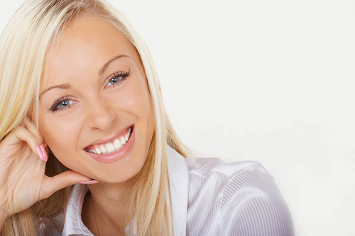 Can Teeth Whitening Cause Damage? Here's What You Need to Know