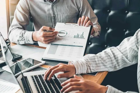 The Essential Role of a monday.com Consultant in Training Your Team