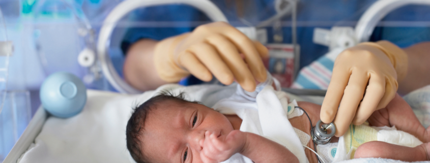 How Neonatal Nurses in Dubai Help with Postpartum Recovery and Baby Care