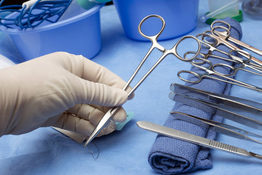 Augmented Reality (AR) and Virtual Reality (VR) in Surgical Training and Instrumentation: Revolutionizing the Future of Surgery