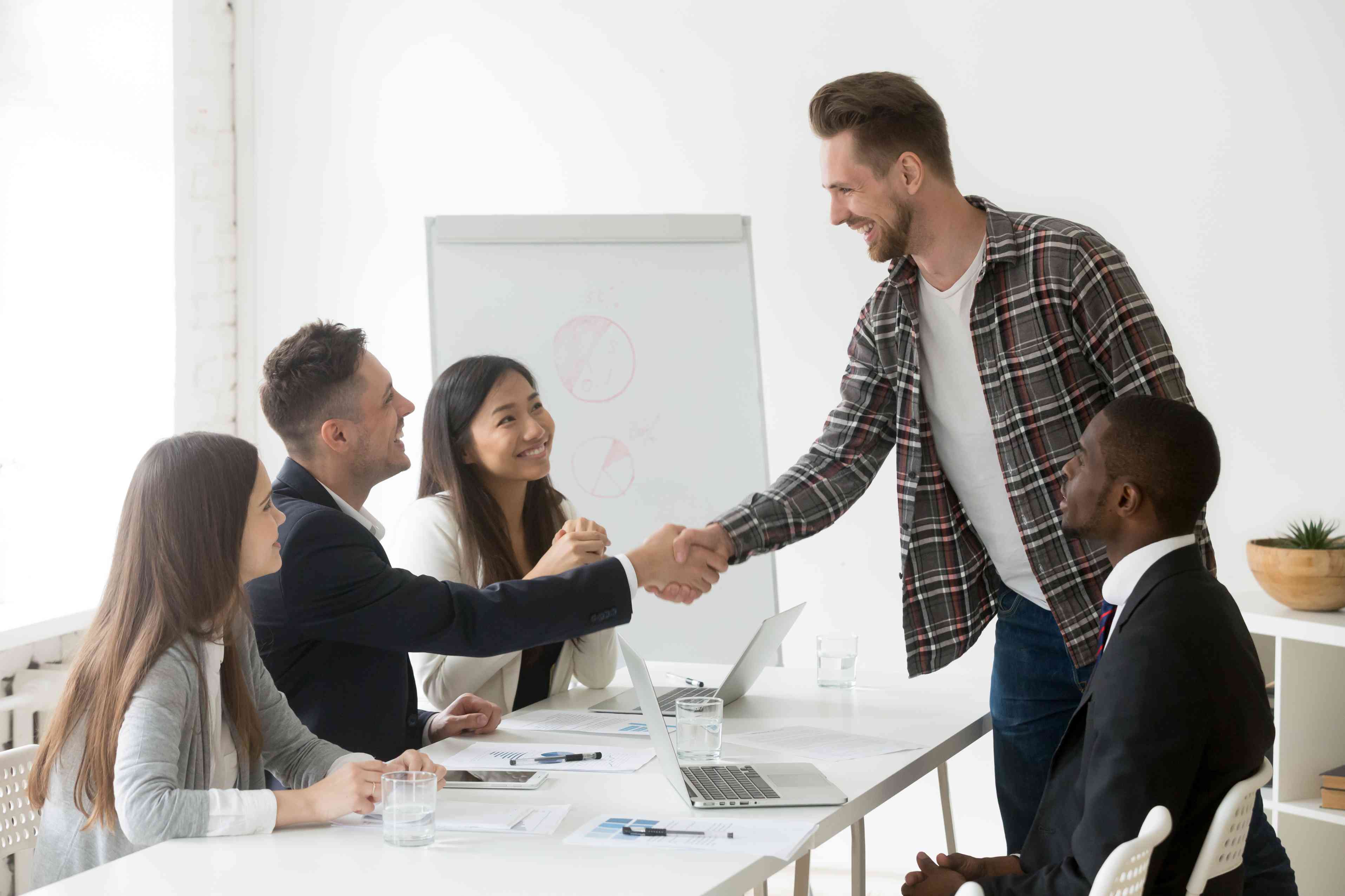 Benefits of Hiring Study Abroad Advisors in Delhi: Insights