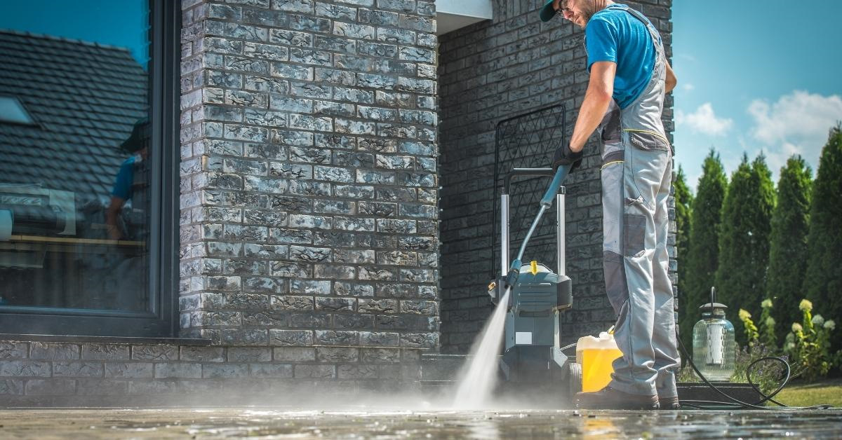 Say Goodbye to Dirt and Grime: Why You Need Power Washing Services