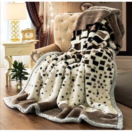 Establish a Mink Blankets Manufacturing Plant: Cost Analysis and Operations