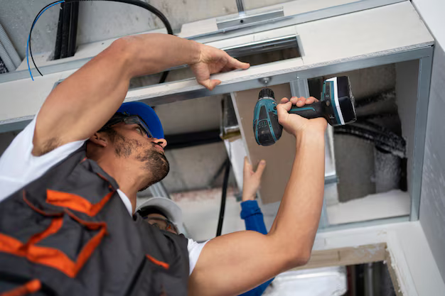 The Benefits of Hiring Local Garage Door Repair Experts in Santa Clarita