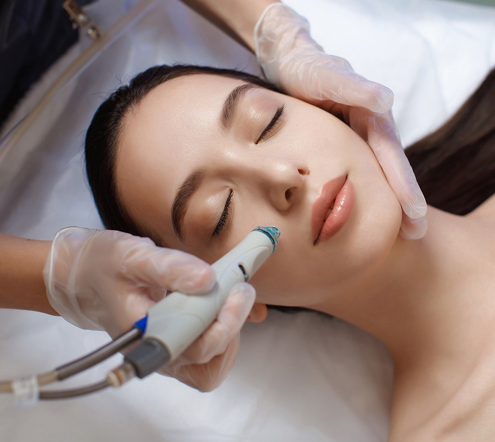 HydraFacial in Islamabad: The Key to Glowing and Healthy Skin