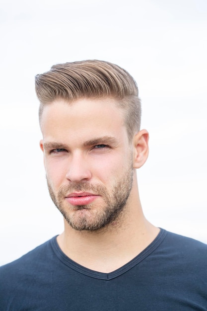 What Is the Best Age to Consider Hair Replacement?