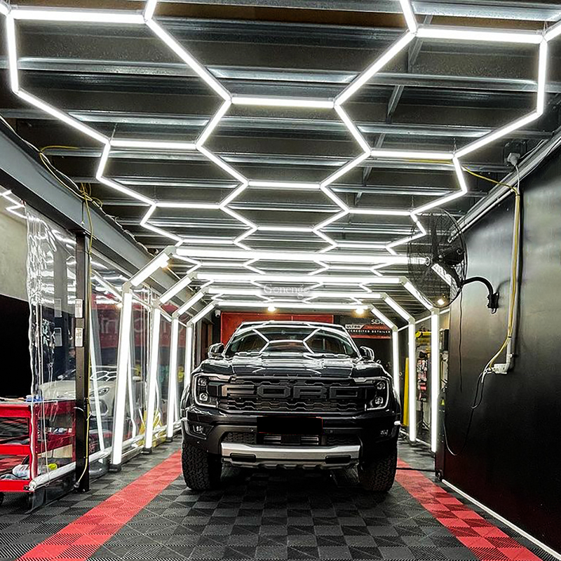 What Makes Modern Lighting Revolutionize Auto Spa Services and Bodywork?