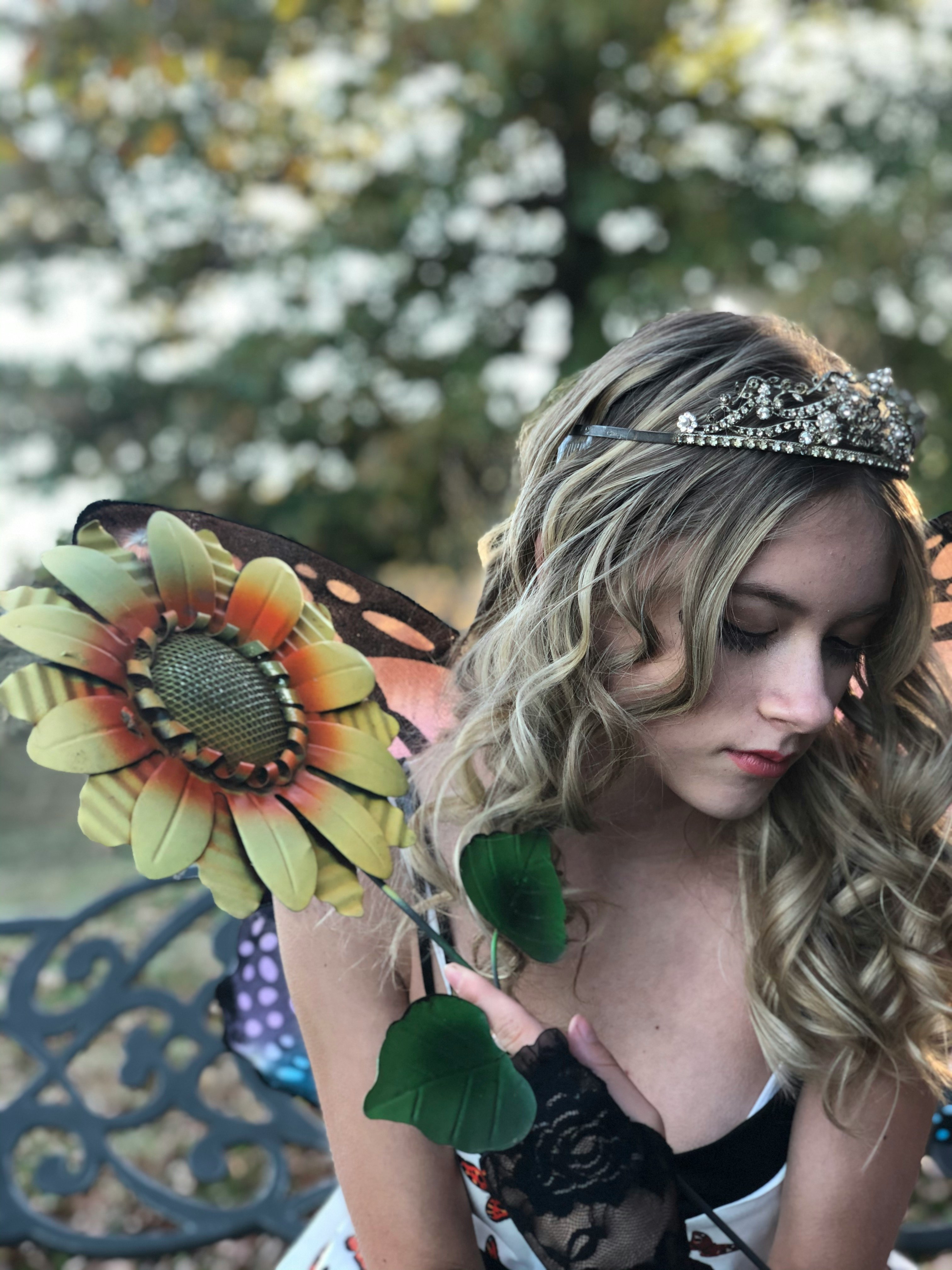 Sparkle in Style: The Rise of Glitter Clothing in Modern Fashion