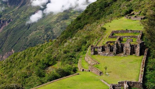 Tips for Successfully Completing the Challenging Choquequirao Trek