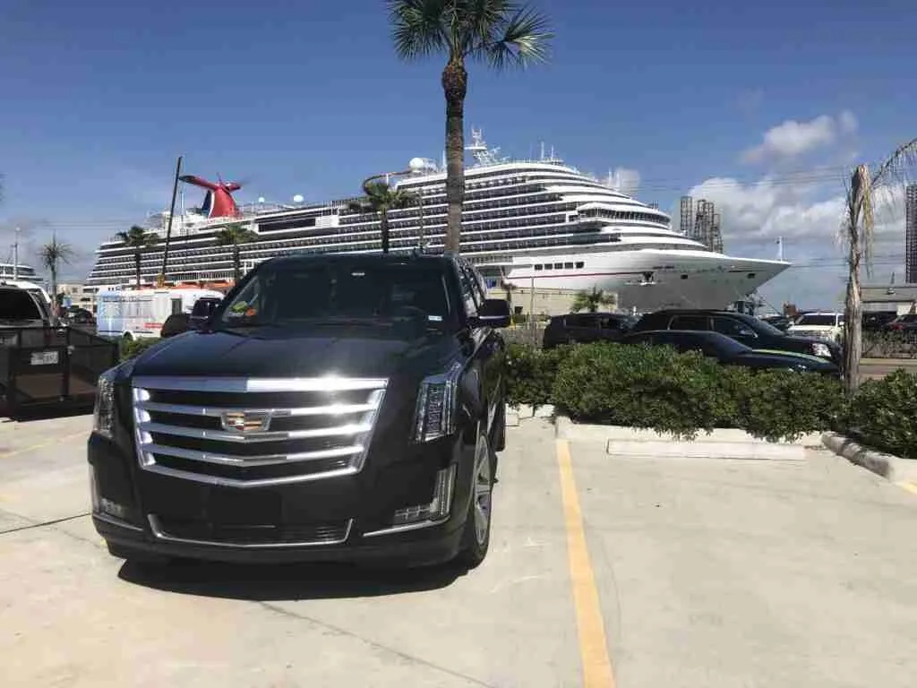 Dulles Airport Limo Service in Washington, DC – Timely & Stylish
