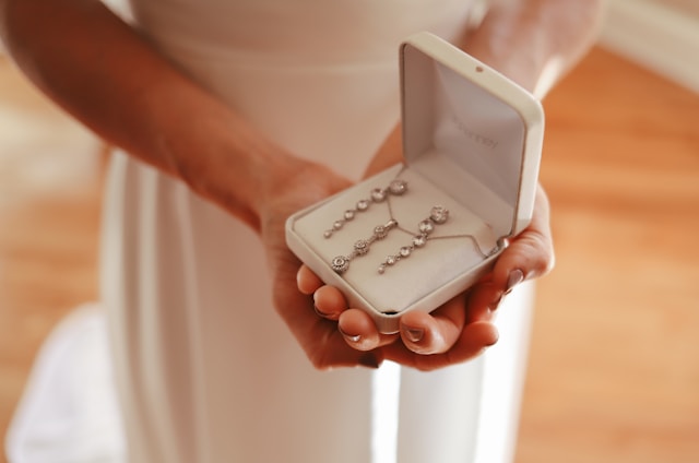The Importance of Proper Labelling for Jewellery: Enhancing Quality and Appeal