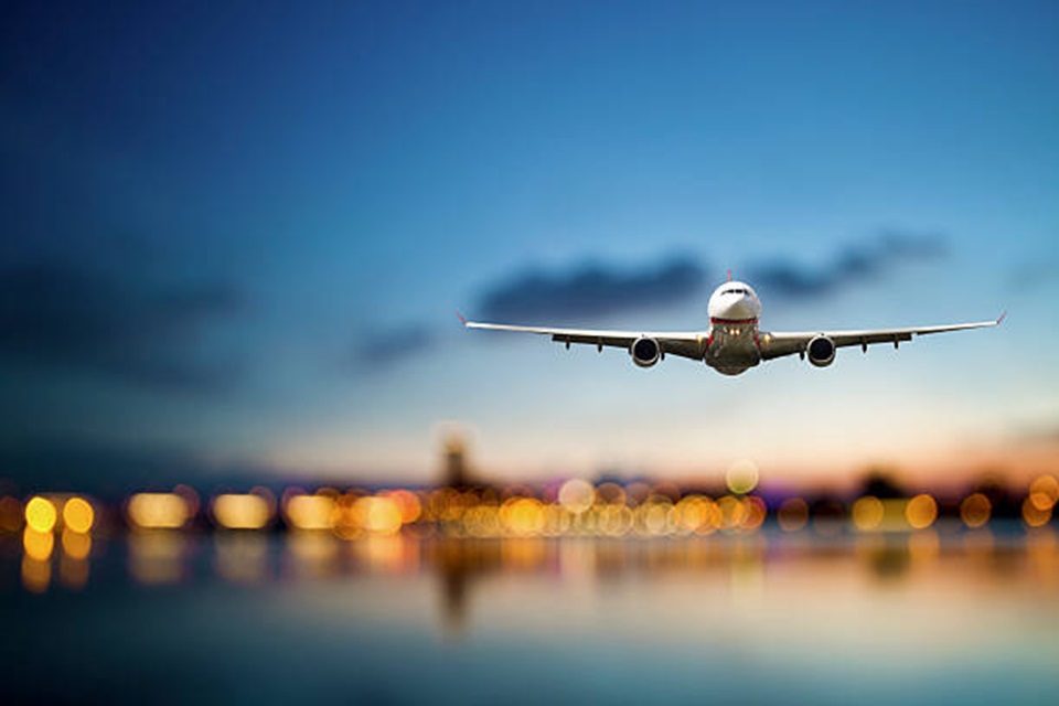 Reaching Out: Your Guide to Contacting Latam and Vueling Airlines