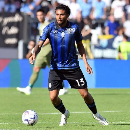 Manchester United’s Transfer Activity: Key Deals and Rumors Heat Up Ahead of the New Season